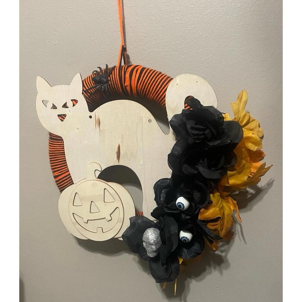 Halloween black cat wooden pumpkin leaf eyeball eyes fall decoration wreath
